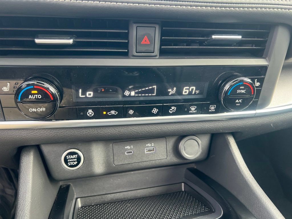 Certified 2023 Nissan Rogue SV w/ SV Premium B Package AWD/4WD image 50