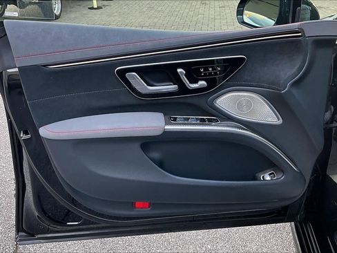 Used 2023 Mercedes-Benz EQS AMG 4MATIC w/ Trim Level Package image 21