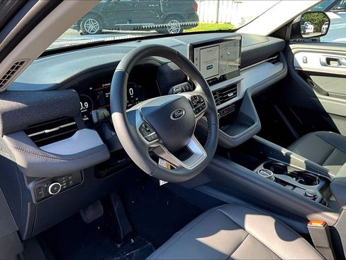 New 2026 Ford Explorer Active image 6