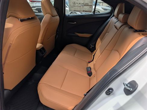 New 2026 Lexus UX 300h AWD image 10