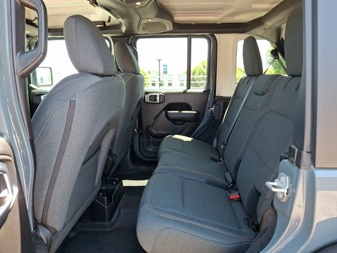 Certified 2025 Jeep Wrangler Unlimited Sport AWD/4WD image 10