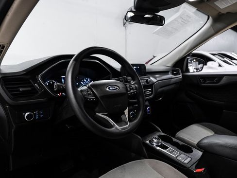 Used 2020 Ford Escape S image 3