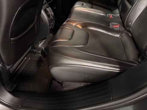 Used 2019 Jeep Cherokee Latitude Plus w/ Cold Weather Group image 21