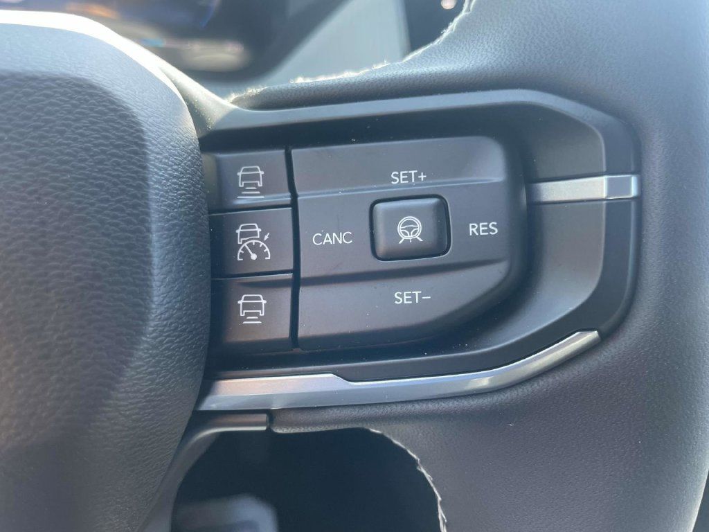 New 2026 Jeep Cherokee Laredo AWD/4WD image 32