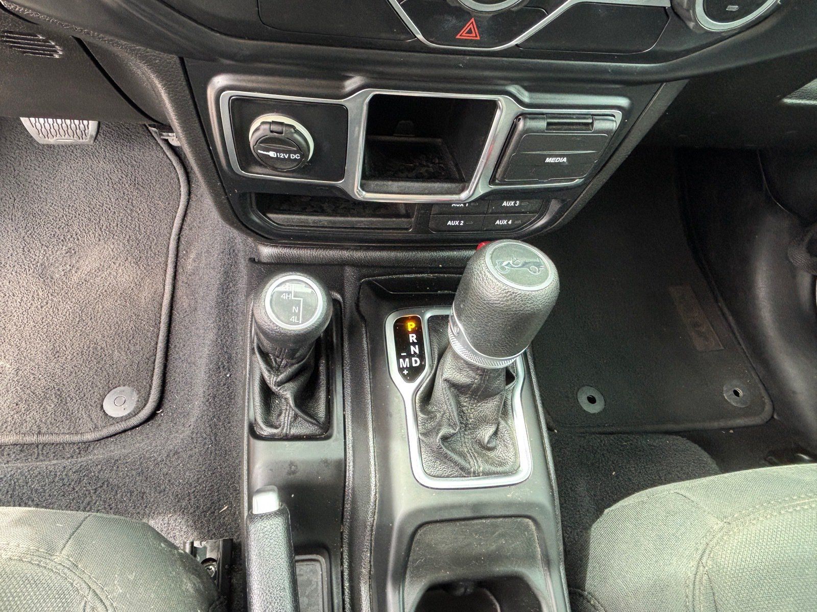 Used 2019 Jeep Wrangler Unlimited Sport AWD/4WD image 16