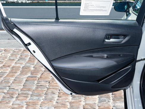 Used 2022 Toyota Corolla SE image 29