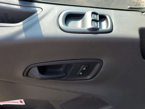Used 2020 Ford Transit 150 XL image 9