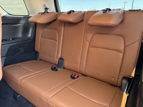 Used 2022 Nissan Pathfinder Platinum w/ Cargo Package image 41