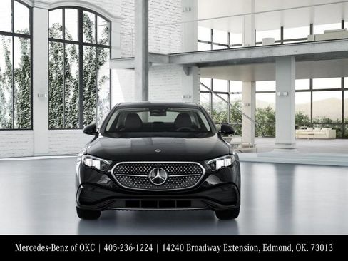 Used 2026 Mercedes-Benz E 350 4MATIC Sedan image 7