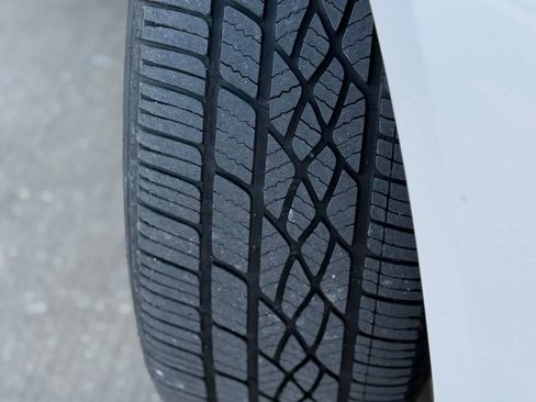 Used 2012 Ford Fusion Hybrid image 13