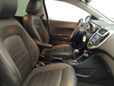 Used 2020 Chevrolet Sonic Premier image 21