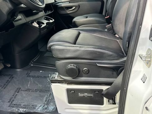 Used 2023 Mercedes-Benz Sprinter 2500 image 12