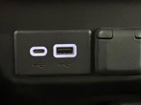 Used 2023 GMC Sierra 2500 Denali w/ Denali Ultimate Package image 24