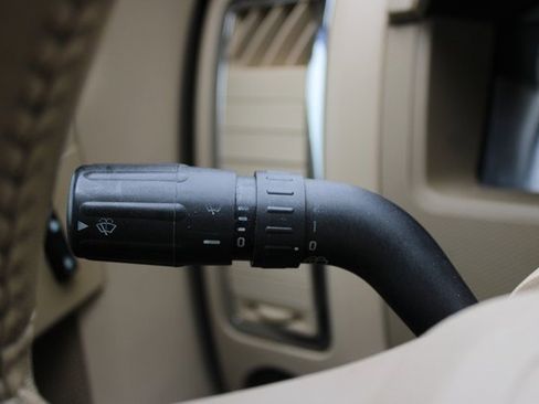 Used 2010 Ford Escape Limited image 17