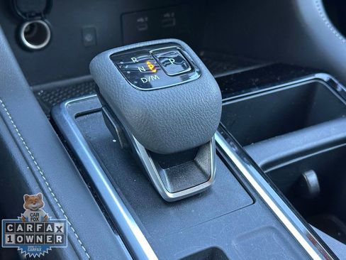 Used 2025 Nissan Pathfinder SL AWD/4WD image 34