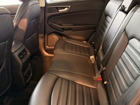 Used 2024 Ford Edge SEL image 17