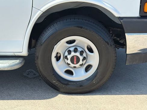 Used 2024 GMC Savana 2500 w/ Driver Convenience Package RWD image 12