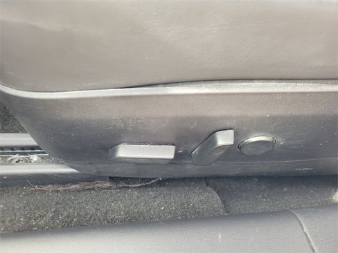 Used 2020 Tesla Model 3 Standard Range image 11