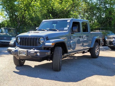 New 2026 Jeep Gladiator Sport AWD/4WD image 5