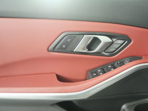 Used 2025 BMW 330i 330i image 8