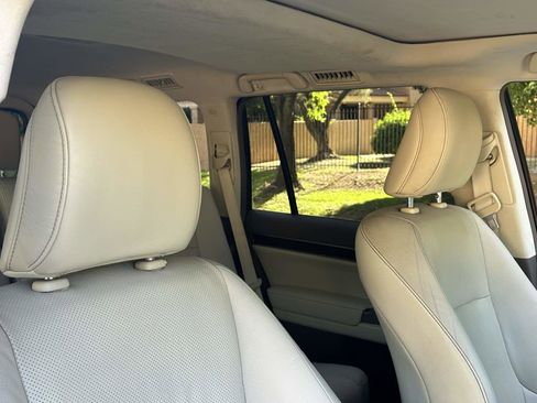 Used 2016 Lexus GX 460 w/ Premium Package AWD/4WD image 13