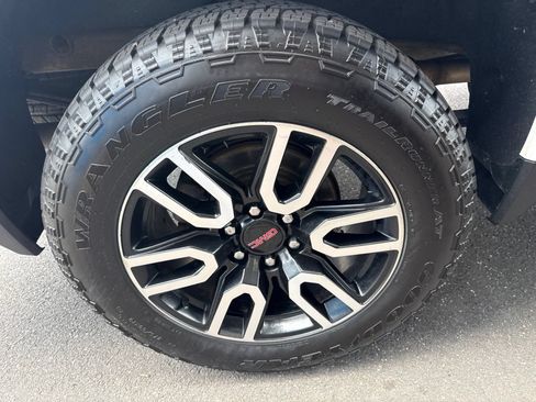 Used 2021 GMC Sierra 1500 AT4 AWD/4WD image 13