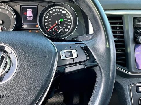 Used 2019 Volkswagen Atlas SE w/ Panoramic Sunroof Package FWD image 12