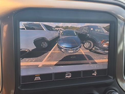 Used 2021 Chevrolet Silverado 1500 High Country RWD image 5