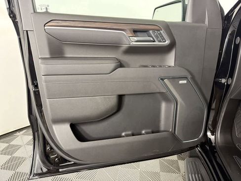 New 2026 GMC Sierra 1500 SLT w/ SLT Premium Plus Package image 15