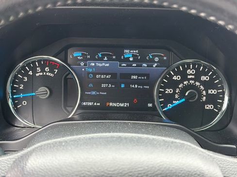 Used 2017 Ford F150 Lariat image 26