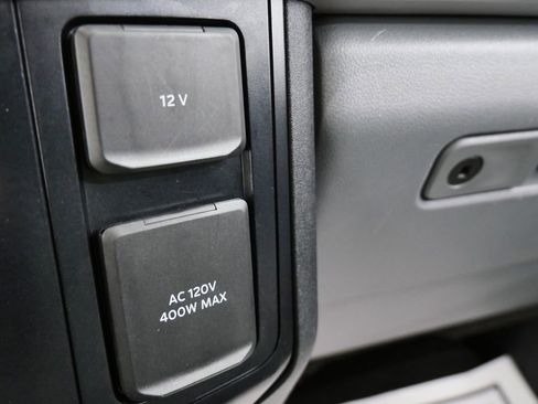 Used 2023 Ford F250 XLT AWD/4WD image 32
