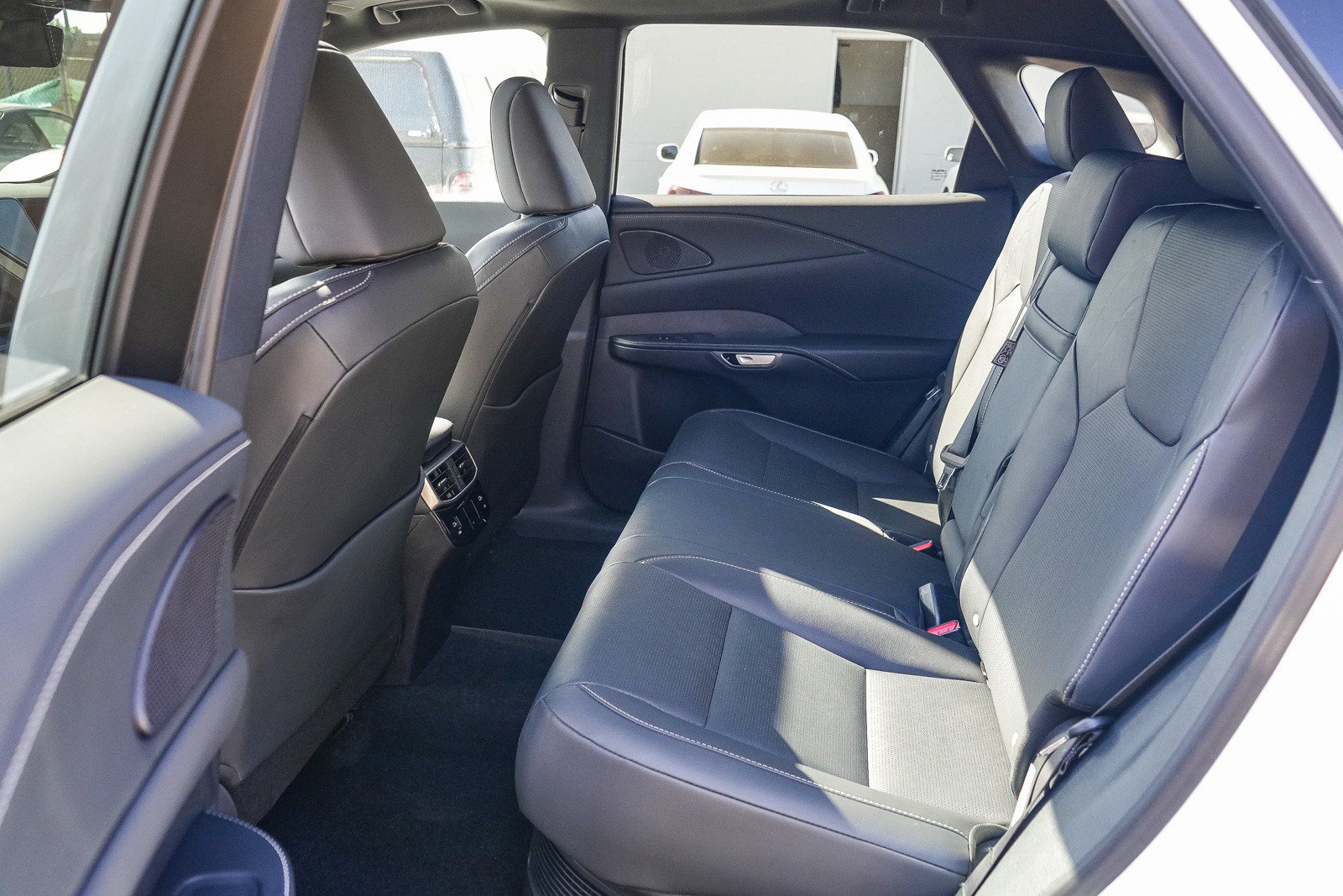 Certified 2025 Lexus RX 350 w/ Convenience Package AWD/4WD image 18