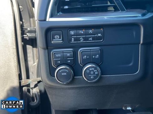 Used 2025 Chevrolet Suburban Z71 AWD/4WD image 20