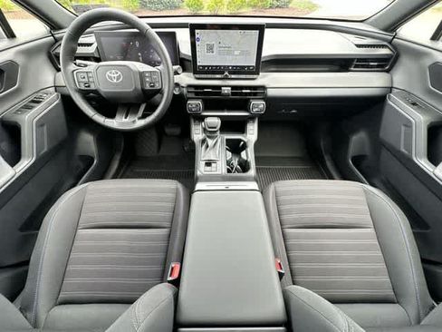 Used 2026 Toyota RAV4 SE AWD/4WD image 19