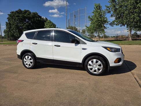 Used 2018 Ford Escape S FWD image 27