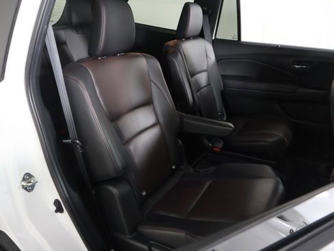 Used 2021 Honda Pilot Black Edition image 38