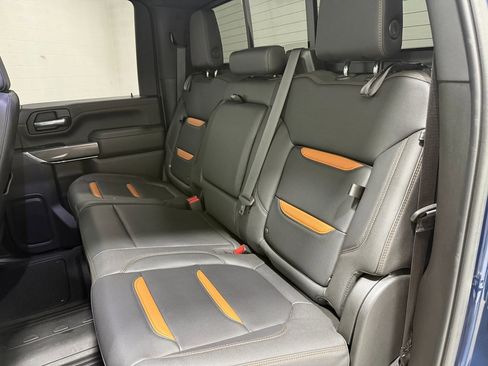 Used 2023 GMC Sierra 2500 AT4 image 43
