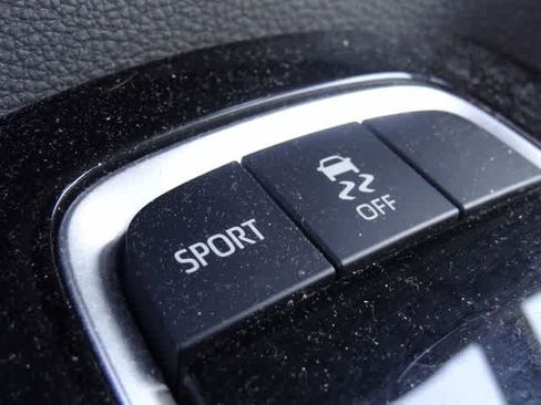 Used 2022 Toyota Corolla SE image 13