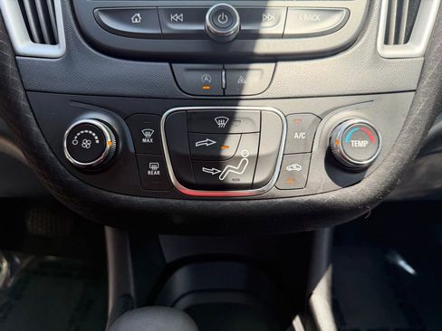 Used 2024 Chevrolet Malibu LS FWD image 25
