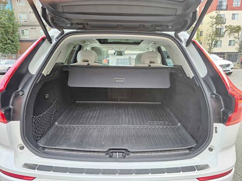 Certified 2023 Volvo XC60 T8 Plus w/ Climate Package image 14