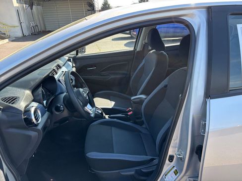 Used 2025 Nissan Versa SV image 24