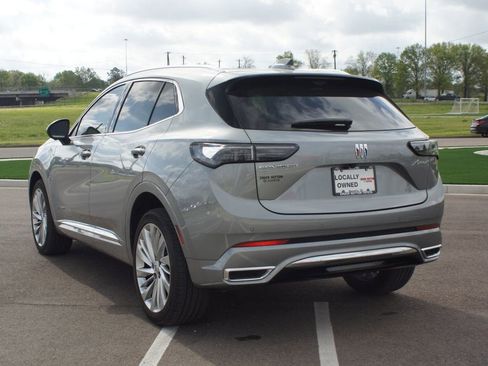 Used 2024 Buick Envision Avenir AWD/4WD image 17