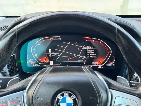 Used 2022 BMW 740i image 37