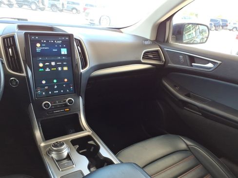 Used 2022 Ford Edge SEL w/ Sport Appearance Package AWD/4WD image 18