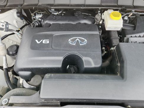 Used 2023 INFINITI QX60 Sensory w/ Cargo Package AWD/4WD image 9