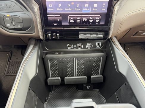 New 2026 RAM 2500 Limited image 27