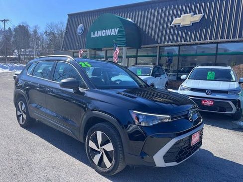 Used 2025 Volkswagen Taos S image 1