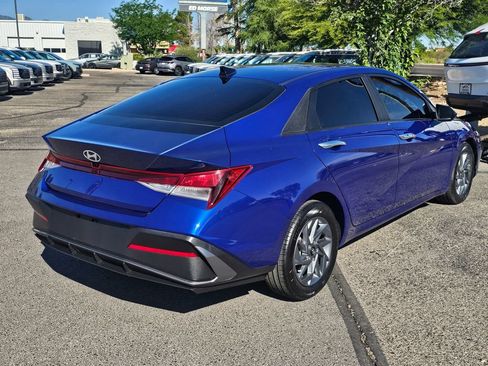 Used 2024 Hyundai Elantra SEL FWD image 6
