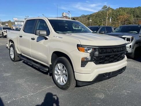 New 2026 Chevrolet Silverado 1500 Custom image 4