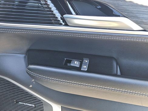 Used 2023 Jeep Wagoneer Series III w/ Preferred Equipment Group image 29